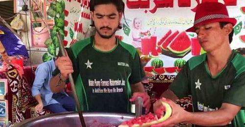 印度人吃瓜视频完整版,全民狂欢，瓜味飘香